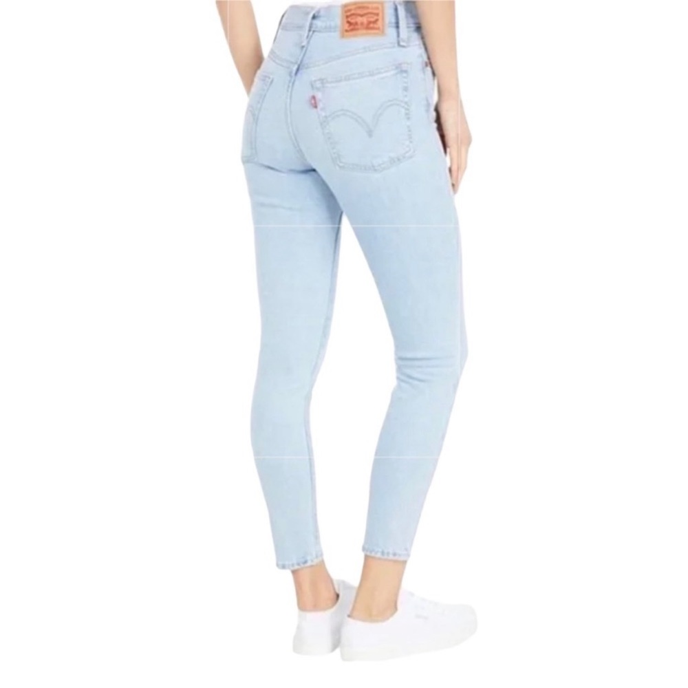 LEVIS WEDGIE FIT JEANS